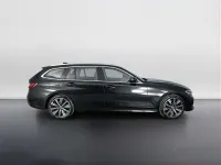 Usata BMW 320 Luxury Line 190 CV (139 kW) 2021 Black sapphire metallizzato Station wagon