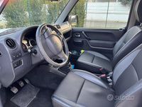 Usata Suzuki Jimny 85 CV (62 kW) 2014 Bianco SUV
