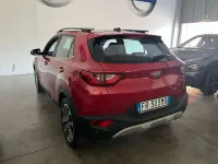 Usata Kia Stonic Style 97 CV (71 kW) 2019 Rosso SUV