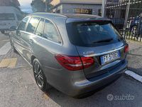 Usata Mercedes C200 Business 160 CV (117 kW) 2019 Grigio Station wagon