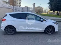 Second-hand Ford Fiesta ST-Line 125 CP (91 kW) 2024 Alb Hatchback