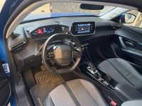 Usata Peugeot 2008 Allure 131 CV (96 kW) 2021 Blu/azzurro SUV