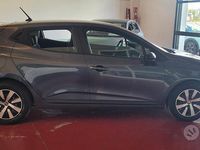 Usata Renault Clio V Equilibre 91 CV (66 kW) 2022 Grigio Berlina