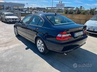 Usata BMW 318 142 CV (104 kW) 2004 Blu Berlina