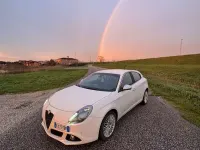 Usata Alfa Romeo Giulietta Exclusive 120 CV (88 kW) 2015 Utilitaria