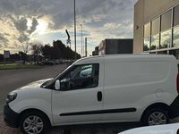 Usata Fiat Doblò 105 CV (77 kW) 2019 Bianco Monovolume