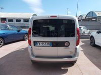 Usata Fiat Doblò Dynamic 105 CV (77 kW) 2015 Argento metallizzato Monovolume
