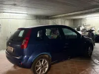 Usata Ford Fiesta Titanium 75 CV (55 kW) 2008 Blu/azzurro Utilitaria