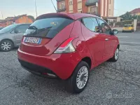Usata Lancia Ypsilon 85 CV (62 kW) 2014 Rosso Utilitaria