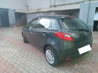 Usata Mazda 2 75 CV (55 kW) 2009 Grigio Berlina