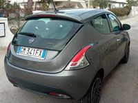 Usata Lancia Ypsilon Gold 69 CV (50 kW) 2023 Grigio Utilitaria