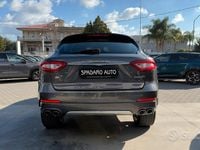 Usata Maserati Levante GranLusso 250 CV (183 kW) 2018 Grigio SUV