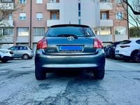 Usata Toyota Auris 124 CV (91 kW) 2009 Grigio Utilitaria