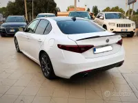 Usata Alfa Romeo Giulia Ti 280 CV (205 kW) 2018 Bianco Berlina