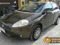Usado Fiat Grande Punto Active 77 HP (56 kW) 2009 Castanho Citadino