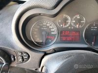 Usata Alfa Romeo 147 116 CV (85 kW) 2003 Rosso Utilitaria