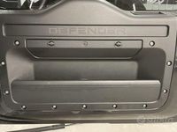 Usata Land Rover Defender HSE 200 CV (147 kW) 2020 Nero SUV