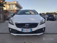 Usata Volvo V40 CC Momentum 120 CV (88 kW) 2015 Bianco Station wagon