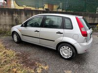 Usata Ford Fiesta 2004 Grigio Utilitaria
