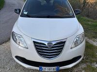 Usata Lancia Ypsilon 85 CV (62 kW) 2012 Bianco Utilitaria