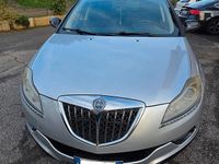 Usata Lancia Delta Platinum 120 CV (88 kW) 2011 Grigio Utilitaria