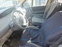 Usata Renault Scénic II Authentique 111 CV (81 kW) 2004 Grigio Monovolume