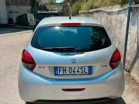 Usata Peugeot 208 75 CV (55 kW) 2017 Grigio Utilitaria
