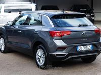 Usata VW T-Roc Business 110 CV (80 kW) 2021 Gray SUV
