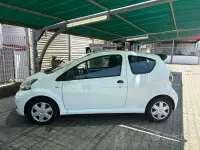 Usata Toyota Aygo 68 CV (50 kW) 2011 Bianco Utilitaria