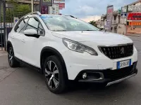 Usata Peugeot 2008 Allure 99 CV (72 kW) 2017 Bianco SUV