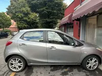 Usata Mazda 2 Inclusive 86 CV (63 kW) 2009 Argento Utilitaria
