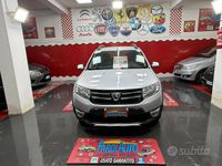 Usata Dacia Sandero Prestige 90 CV (66 kW) 2013 Grigio Utilitaria