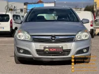 Käytetty Opel Astra Enjoy 90 HP (66 kW) 2010 Harmaa Sedan