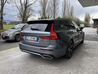 Usata Volvo V60 R-Design 197 CV (144 kW) 2020 Grigio Station wagon