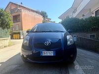 Usata Toyota Yaris 89 CV (65 kW) 2006 Blu Berlina