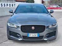 Usata Jaguar XE R 179 CV (131 kW) 2018 Grigio Berlina