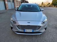 Usado Ford Focus 120 HP (88 kW) 2019 Prateado Carrinha