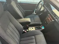 Usata Mercedes E200 109 CV (80 kW) 1994 Bianco Berlina