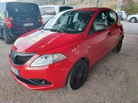 Usata Lancia Ypsilon Gold 69 CV (50 kW) 2021 Rosso Utilitaria