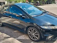 Usata Honda Civic Exclusive 140 CV (102 kW) 2011 Nero Berlina