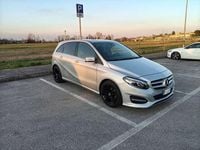 Usata Mercedes B200 Executive 136 CV (100 kW) 2018 Grigio Utilitaria