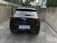 Usata VW T-Roc R-line 116 CV (85 kW) 2024 Nero SUV