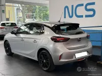 Usata Opel Corsa Elegance 101 CV (74 kW) 2023 Argento Utilitaria
