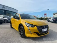 Usata Peugeot 208 GT 131 CV (96 kW) 2022 Giallo Utilitaria