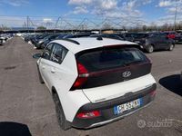 Käytetty Hyundai Bayon 84 HP (61 kW) 2022 Valkoinen Katumaasturi