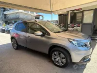 Usata Peugeot 2008 Allure 99 CV (72 kW) 2015 Grigio SUV