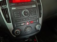 Usata Kia Ceed 125 CV (91 kW) 2011 Blu Utilitaria