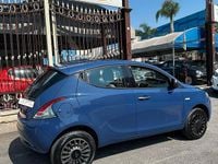 Usata Lancia Ypsilon 85 CV (62 kW) 2018 Blu Utilitaria