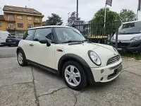 Usata Mini One D 88 CV (64 kW) 2006 Beige Utilitaria