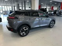 Usata Peugeot 2008 Allure+ 101 CV (74 kW) 2025 Grigio selenium SUV